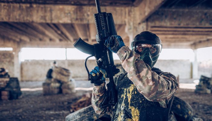 how does paintball gun work to play paintball.